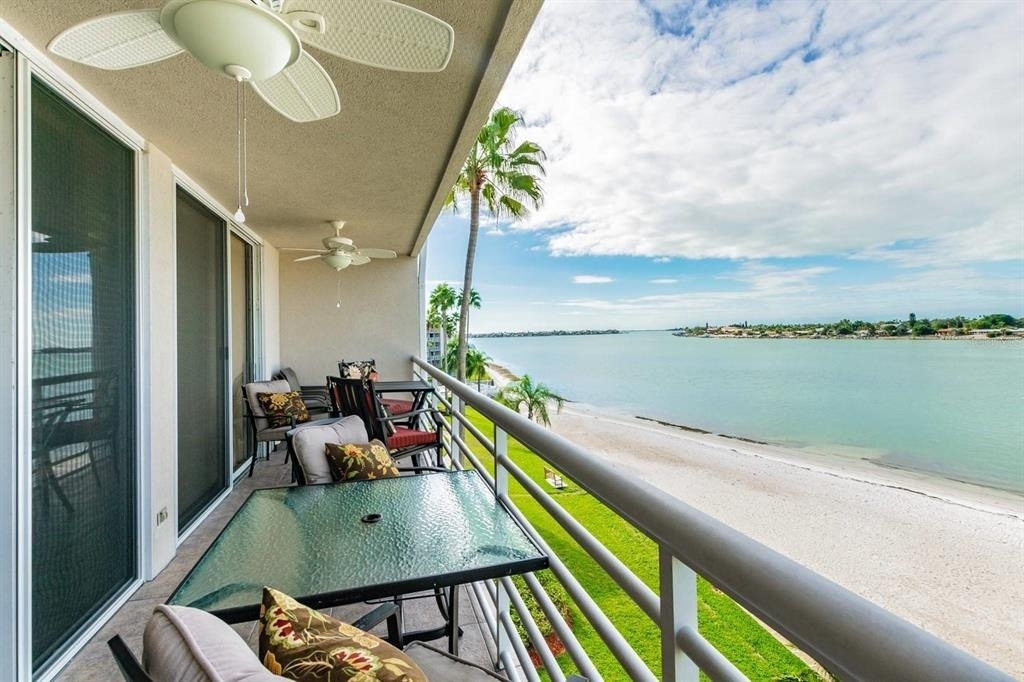 5701 Bahia Del Mar Circle - Photo 2