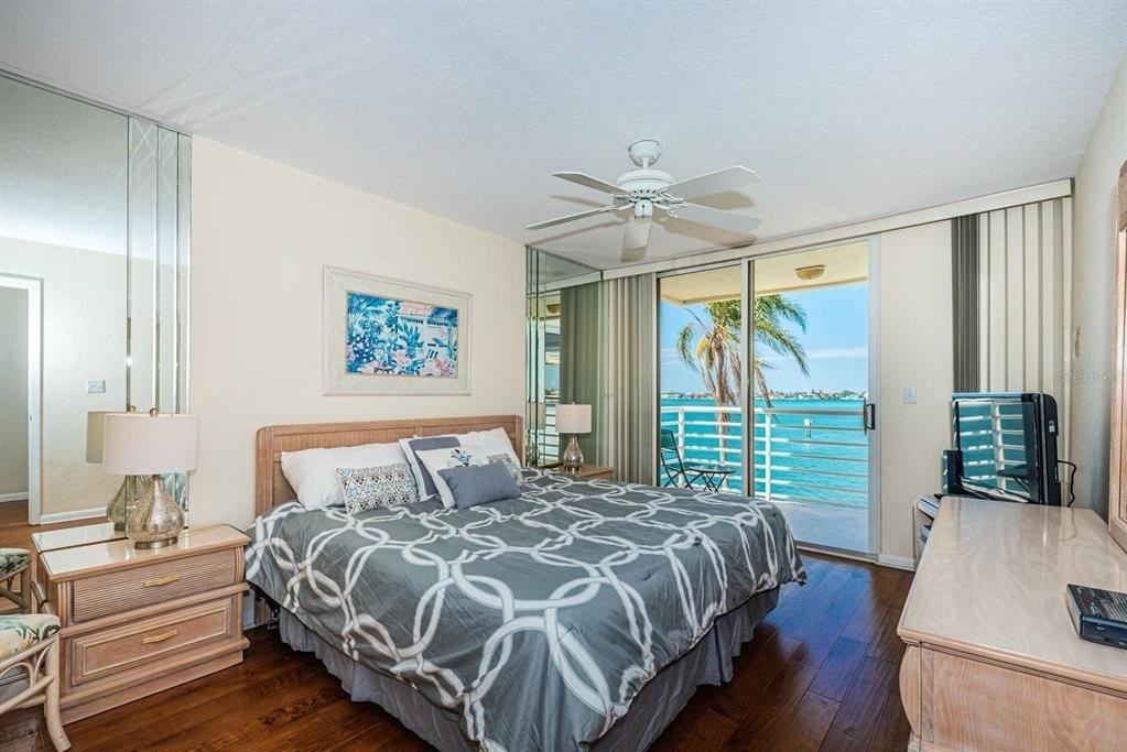 6105 Bahia Del Mar Circle - Photo 11