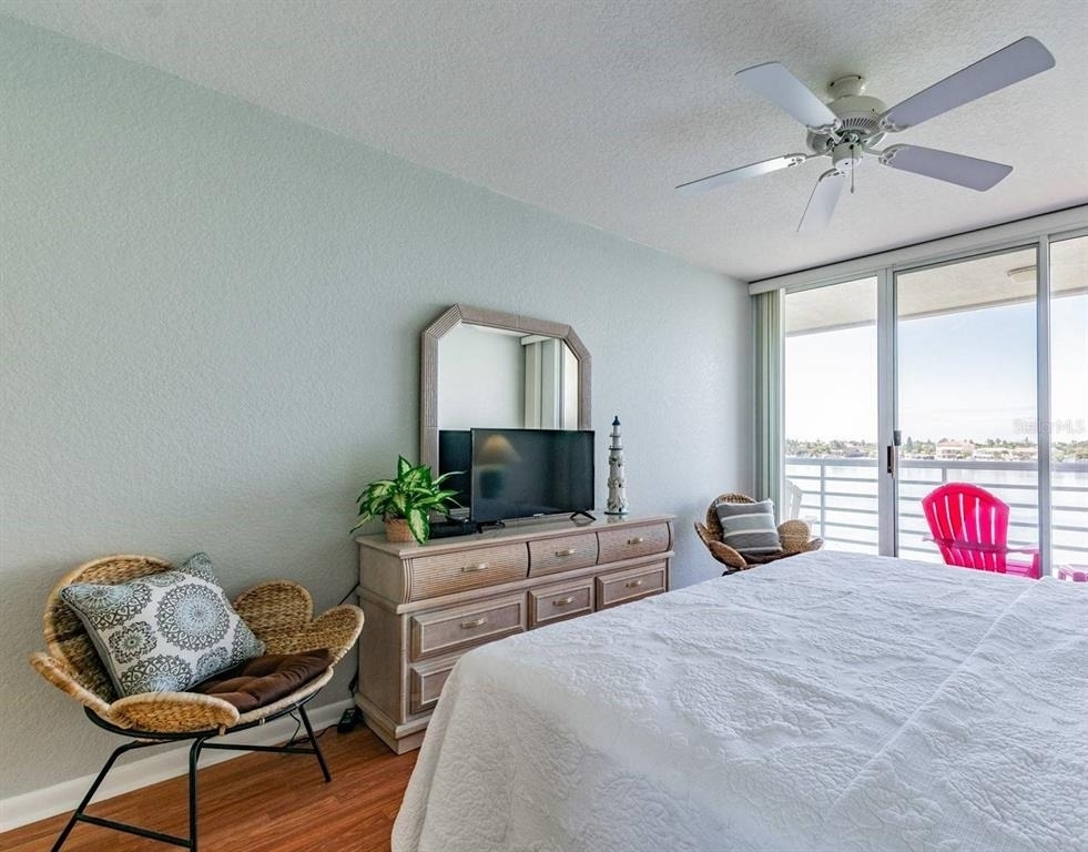 6085 Bahia Del Mar Circle - Photo 15