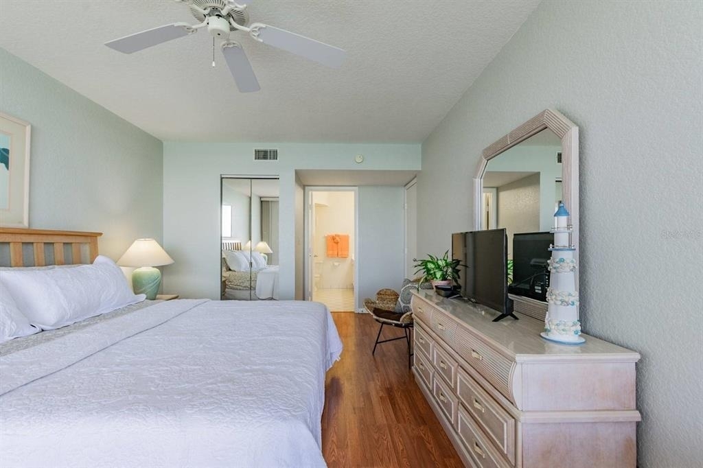 6085 Bahia Del Mar Circle - Photo 17