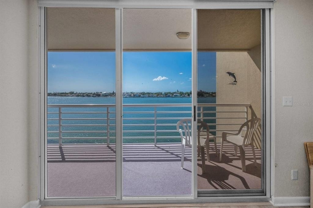 6085 Bahia Del Mar Circle - Photo 2