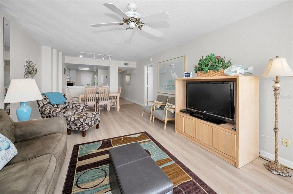 6085 Bahia Del Mar Circle - Photo 7