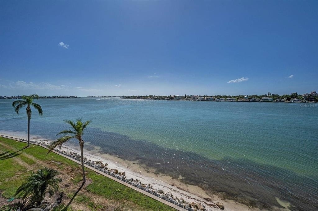 6085 Bahia Del Mar Circle - Photo 20