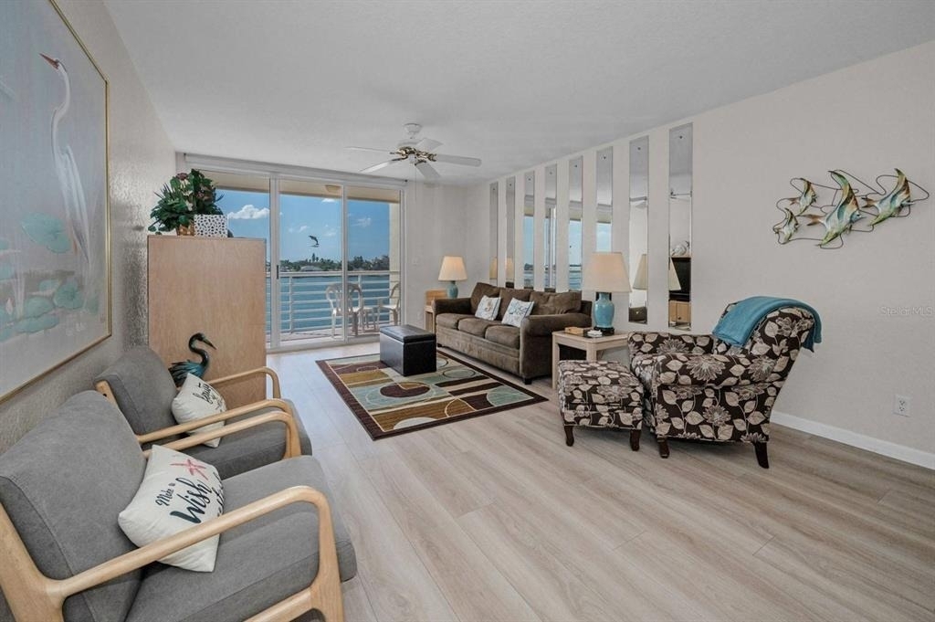 6085 Bahia Del Mar Circle - Photo 9