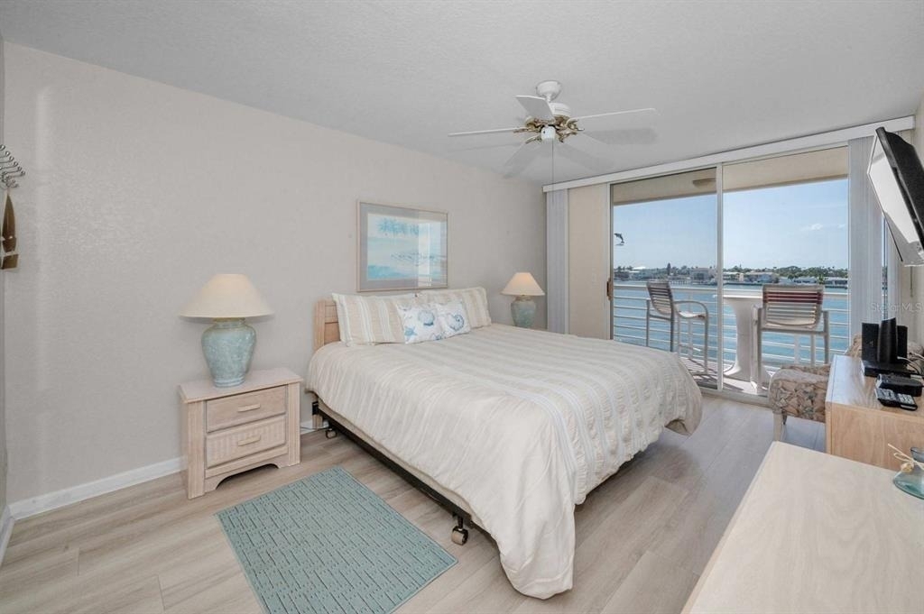 6085 Bahia Del Mar Circle - Photo 10