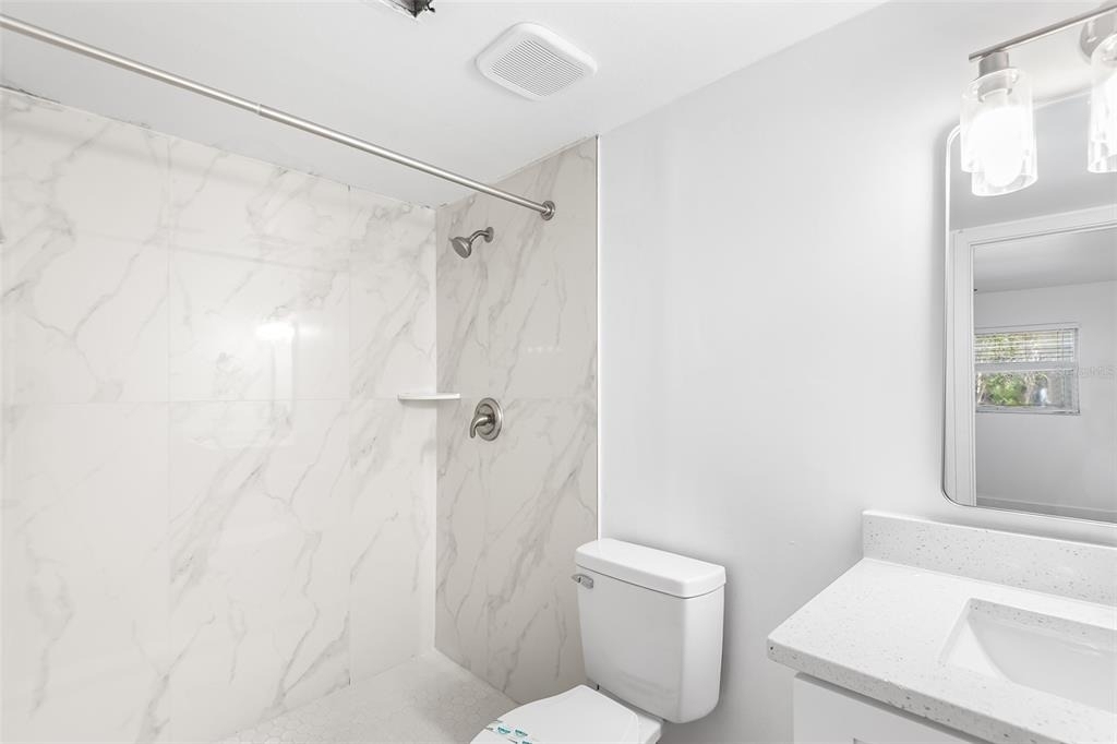 555 62nd Street S - Photo 8