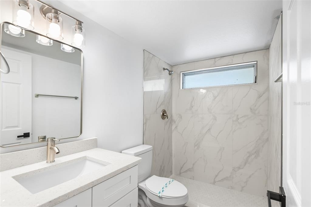 555 62nd Street S - Photo 6
