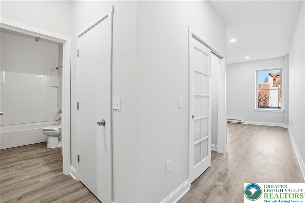 109 S Centre Street - Photo 1