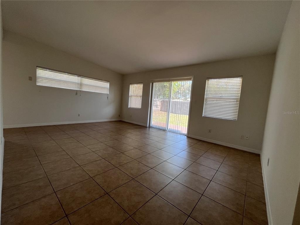 1724 Peruvian Lane - Photo 2