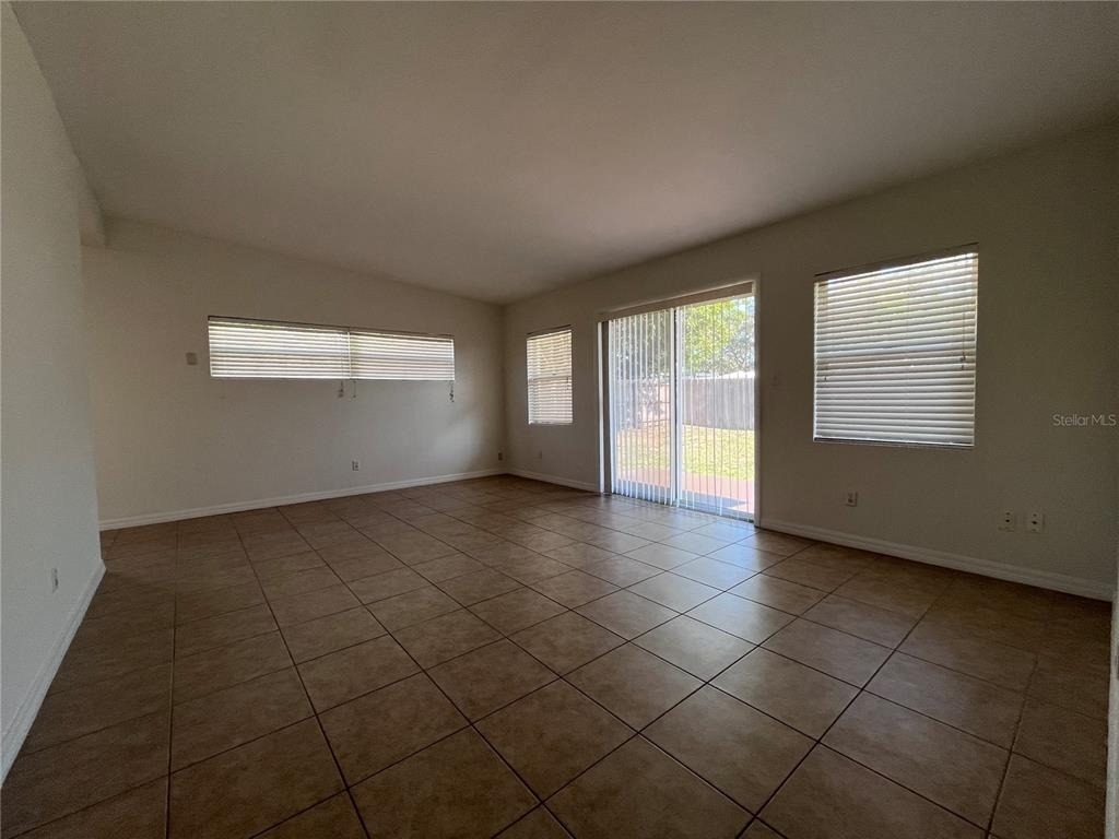 1724 Peruvian Lane - Photo 3