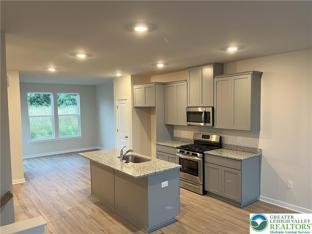 7620 Clayton Avenue - Photo 3