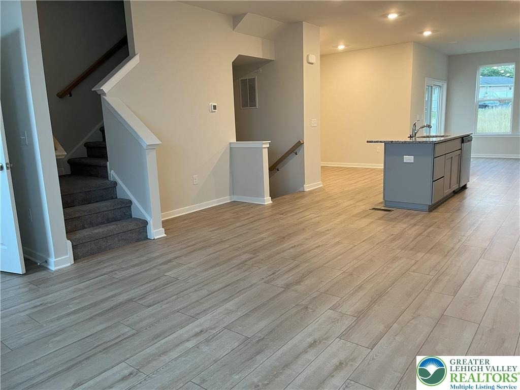 7620 Clayton Avenue - Photo 8