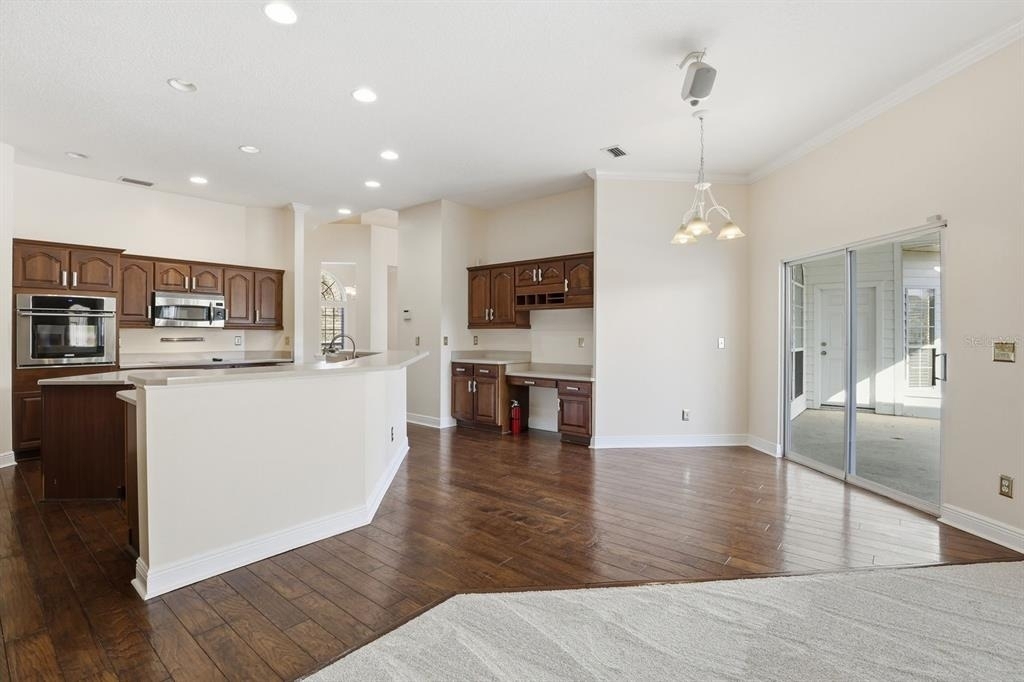 14313 Nw 60th Avenue - Photo 10