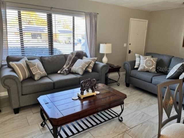 22497 Glen Avenue - Photo 3