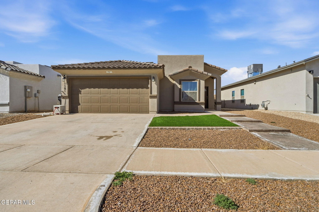 1181 Summer Rain Street - Photo 0