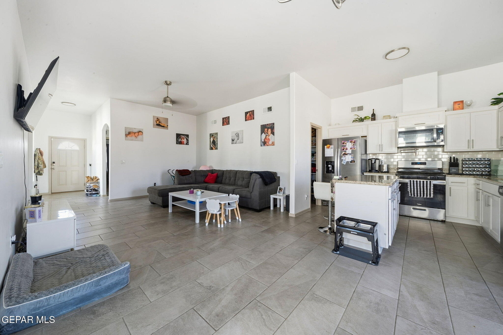 1181 Summer Rain Street - Photo 8