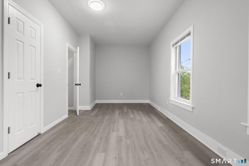 20 Waverly Street - Photo 3
