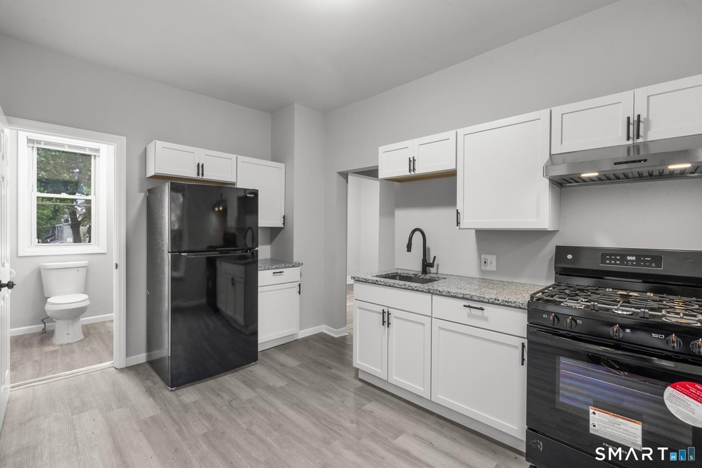 20 Waverly Street - Photo 10