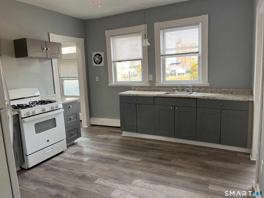 2449-2451 North Avenue - Photo 8