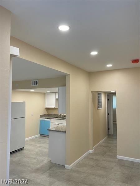 539 E Saint Louis Avenue - Photo 2