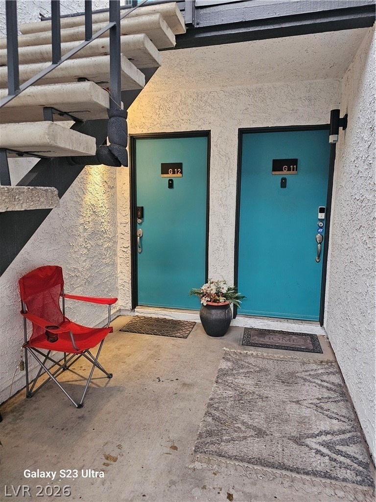 1455 E Katie Avenue - Photo 2