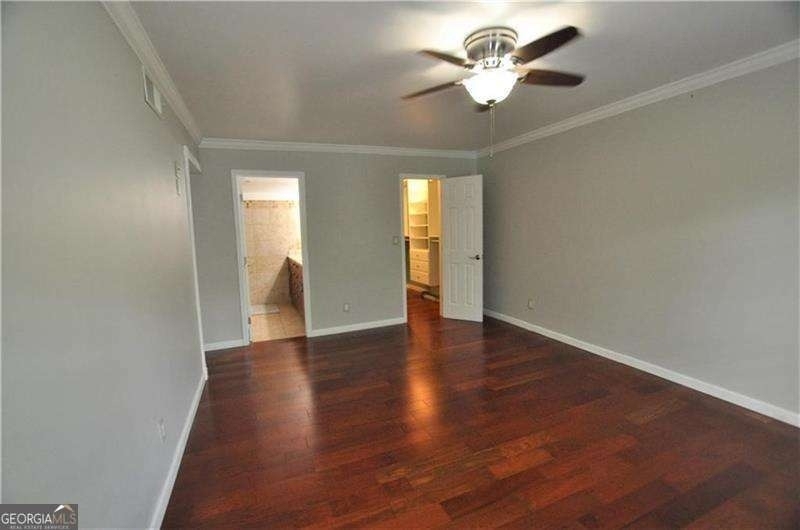 6851 Roswell Road - Photo 12