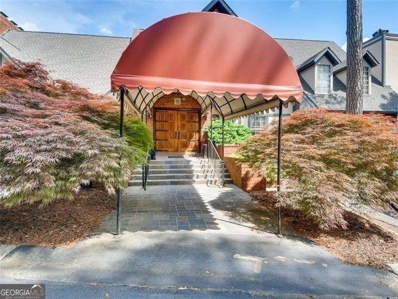 6851 Roswell Road - Photo 26