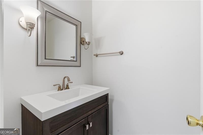 6520 Roswell Road - Photo 13
