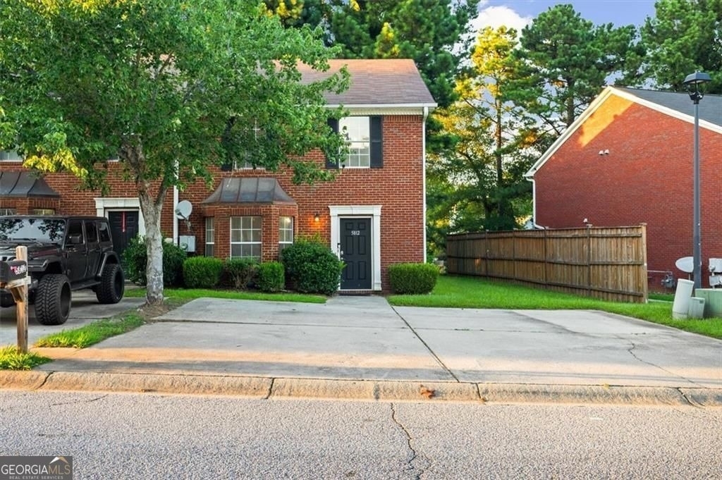 5812 Wind Gate Lane - Photo 0