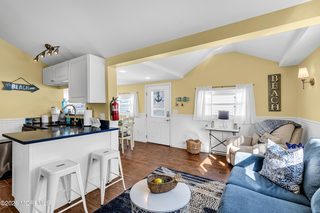 112 W Tide Way - Photo 5