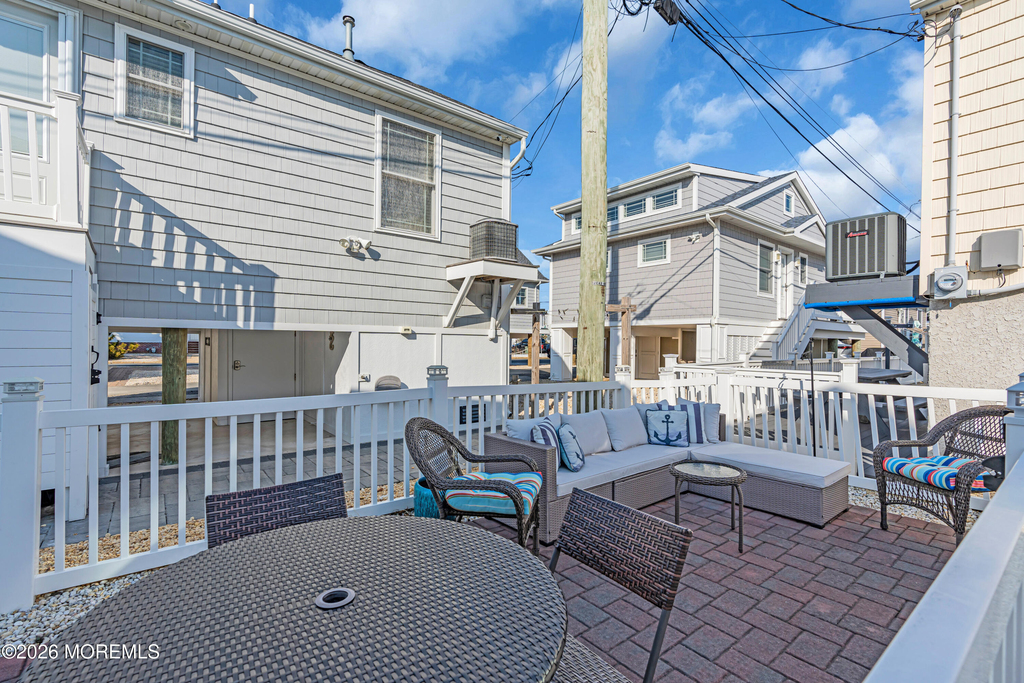 112 W Tide Way - Photo 15
