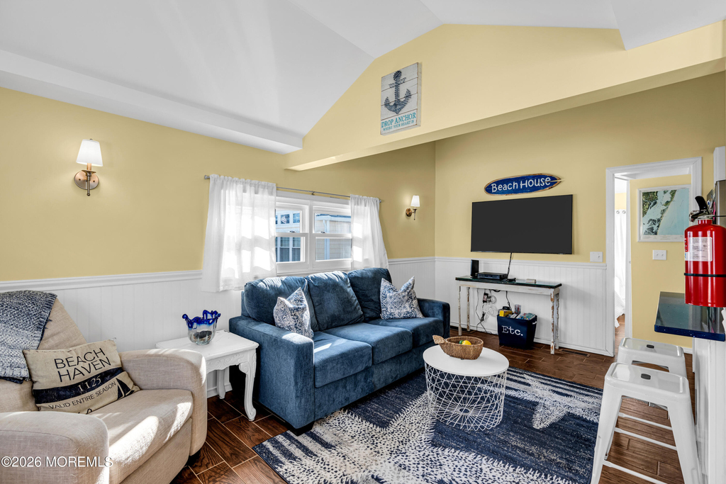 112 W Tide Way - Photo 3