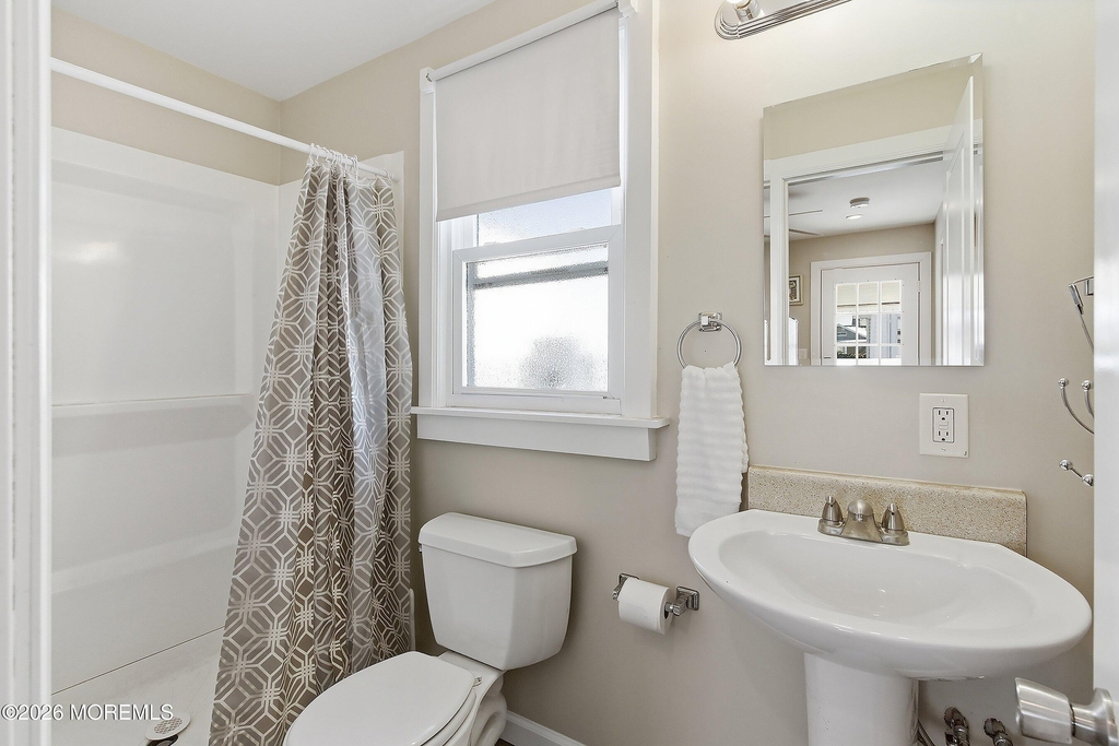 206 16th Avenue - Photo 2