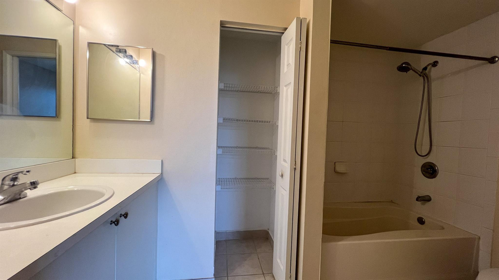 7950 N Nob Hill Road - Photo 11