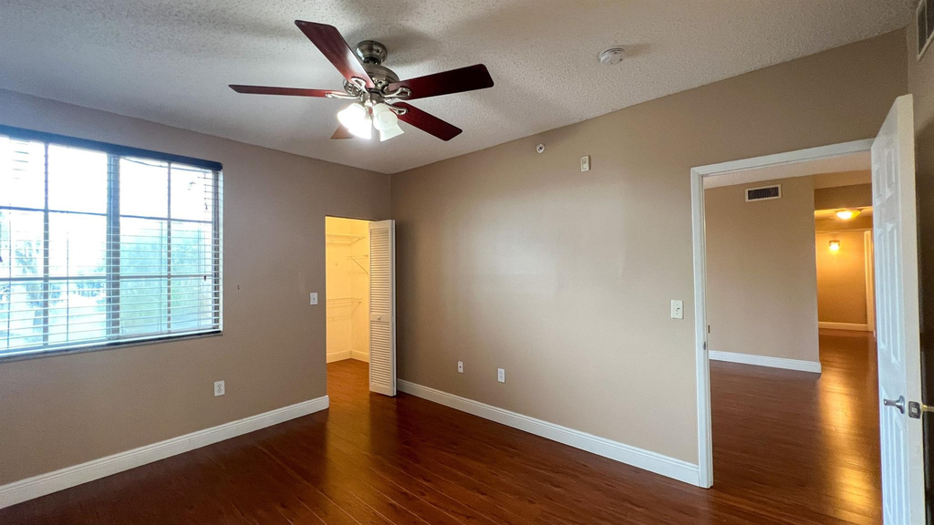 7950 N Nob Hill Road - Photo 9