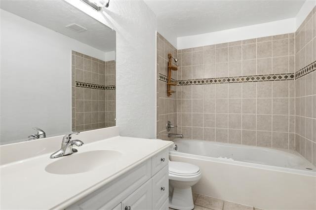 5810 Marina Drive - Photo 17