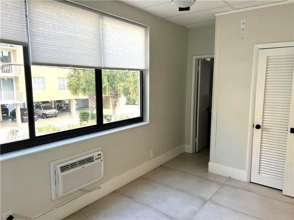 1541 Cordova Road - Photo 3