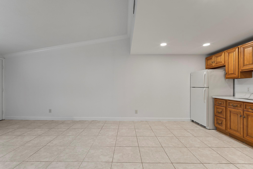 7110 Southgate Boulevard - Photo 10