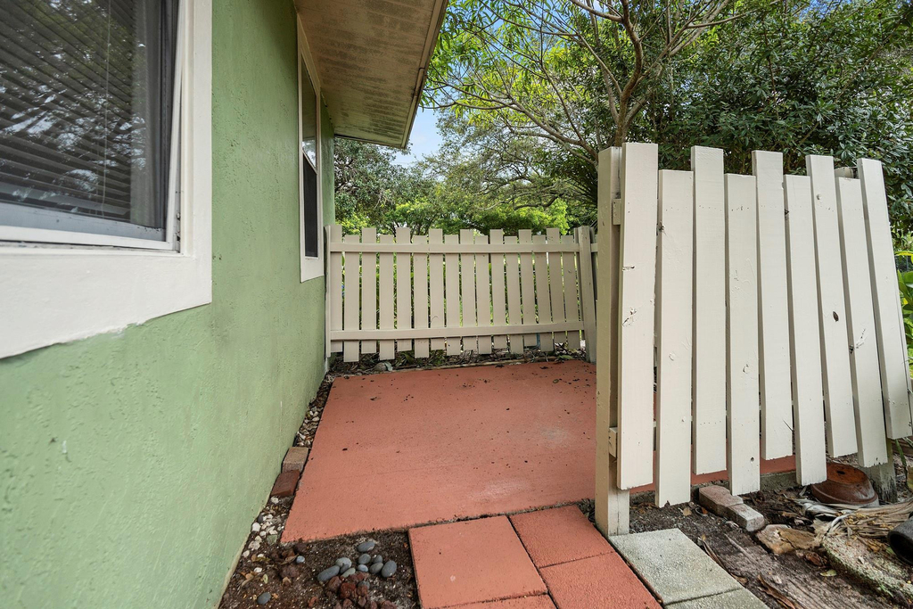 7110 Southgate Boulevard - Photo 4