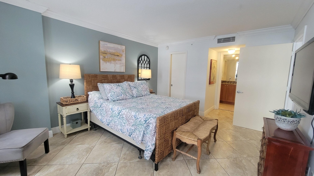 6917 Collins Avenue - Photo 9