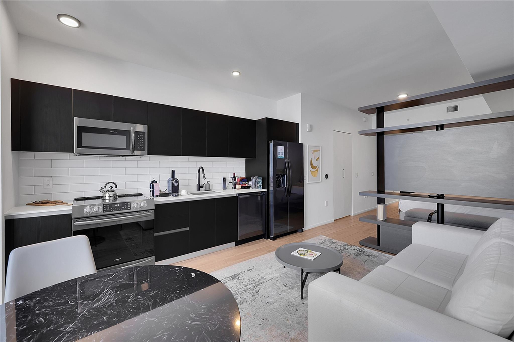 398 Ne 5th Street - Photo 5