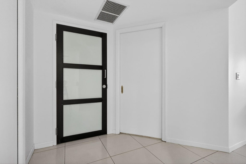 9595 Collins Avenue - Photo 2