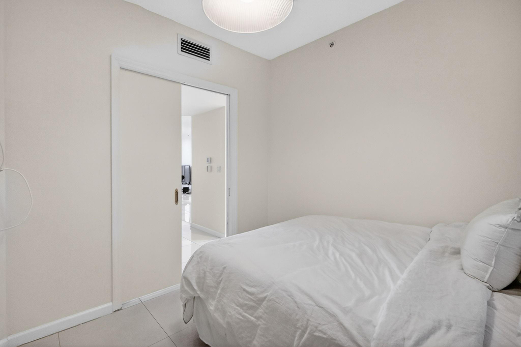 9595 Collins Avenue - Photo 31