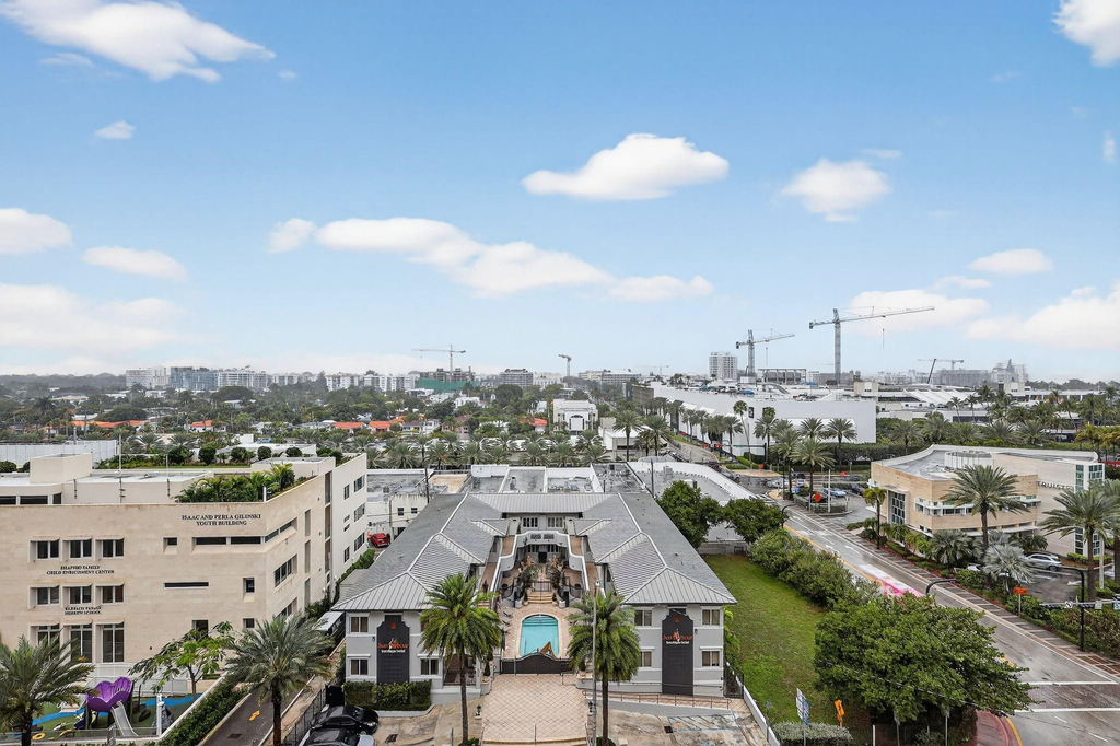 9595 Collins Avenue - Photo 38