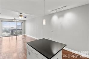333 W Trade Street - Photo 6