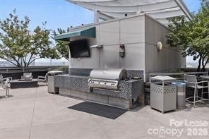 333 W Trade Street - Photo 23