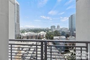 333 W Trade Street - Photo 21