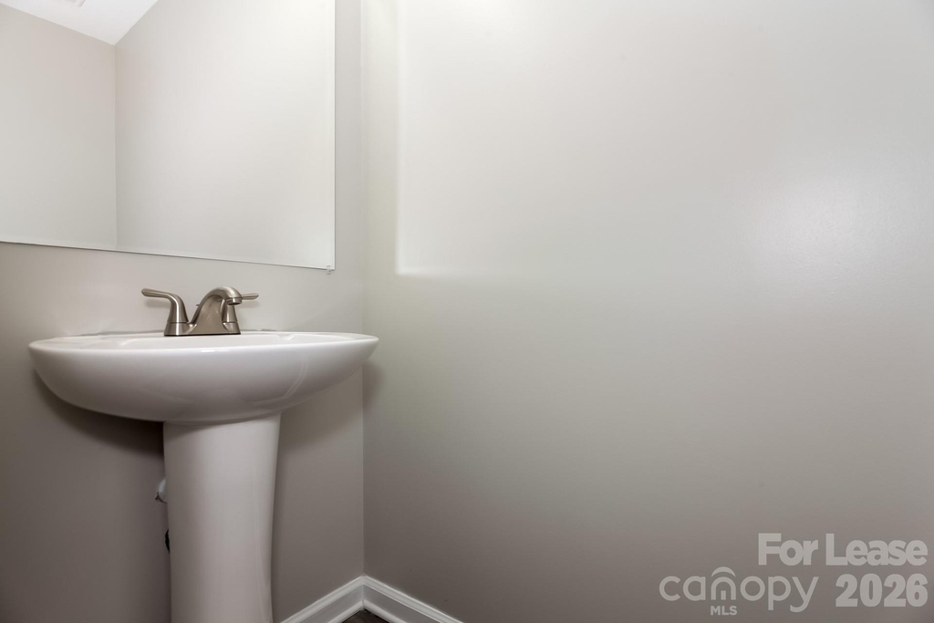 1630 Ledson Court - Photo 12