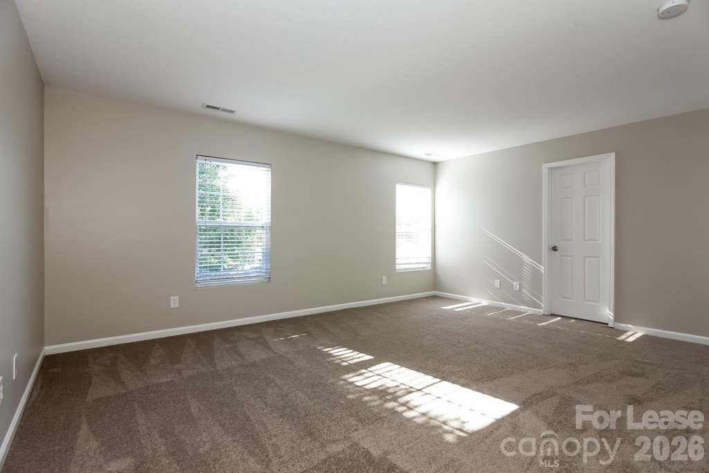 1630 Ledson Court - Photo 6