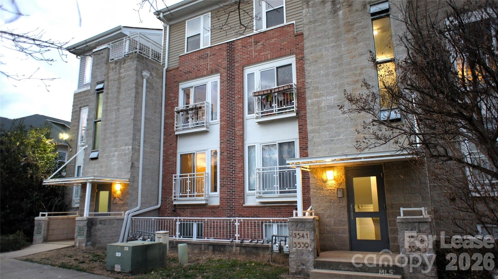 3537 Warp Street - Photo 0